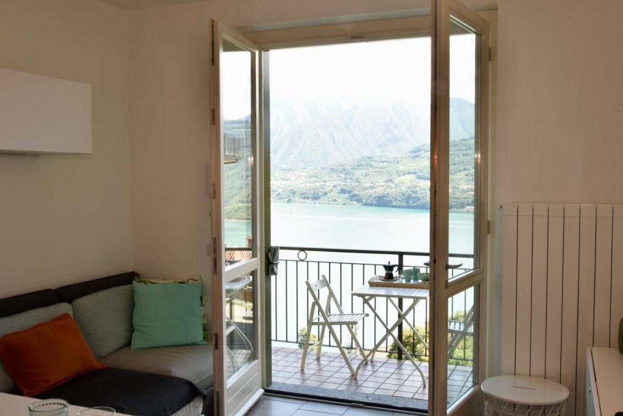 Italian Vacation Homes - La Petite Maison Du Lac 타베르놀라 베르가마스카 외부 사진